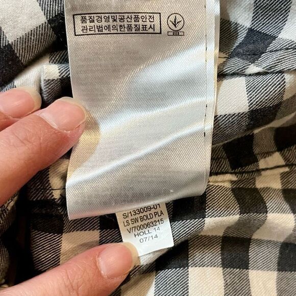 Banana Republic Soft Wash Shirt 100% Cotton Gray White Plaid Button Up Petite M - Picture 9 of 10